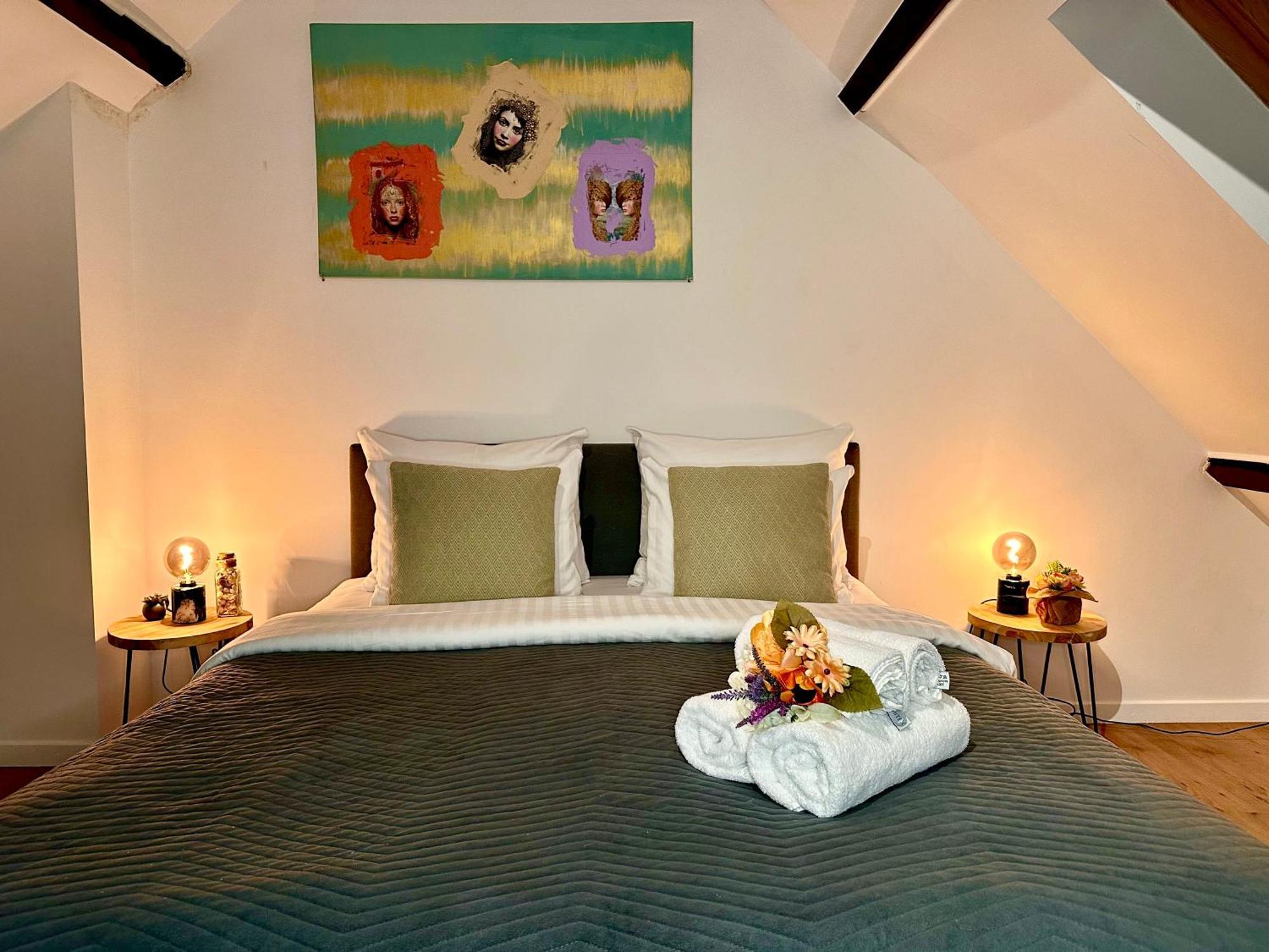 Luxury Suites Centrum By Rikas Hotels แอนต์เวิร์ป ภายนอก รูปภาพ