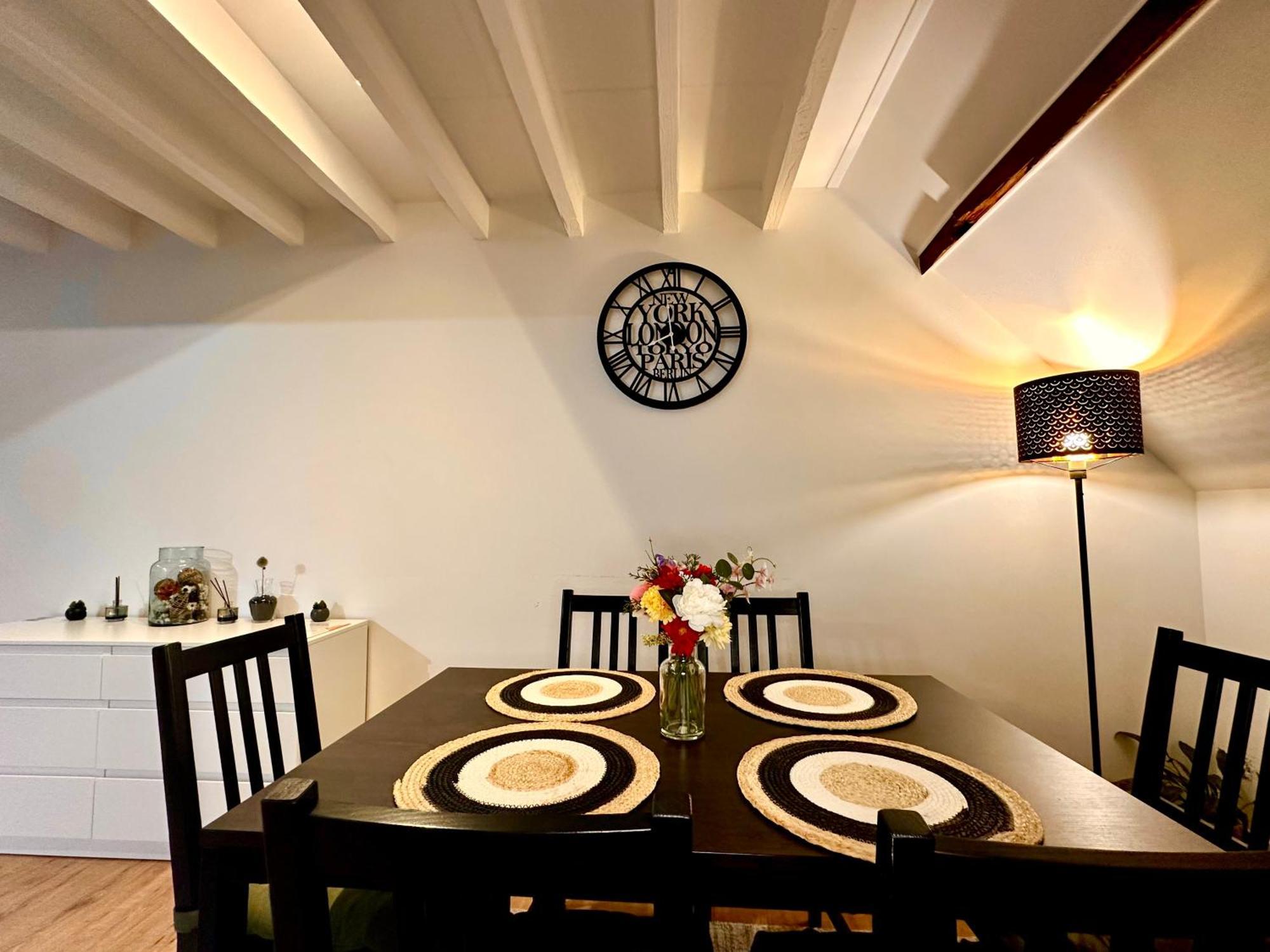 Luxury Suites Centrum By Rikas Hotels แอนต์เวิร์ป ภายนอก รูปภาพ