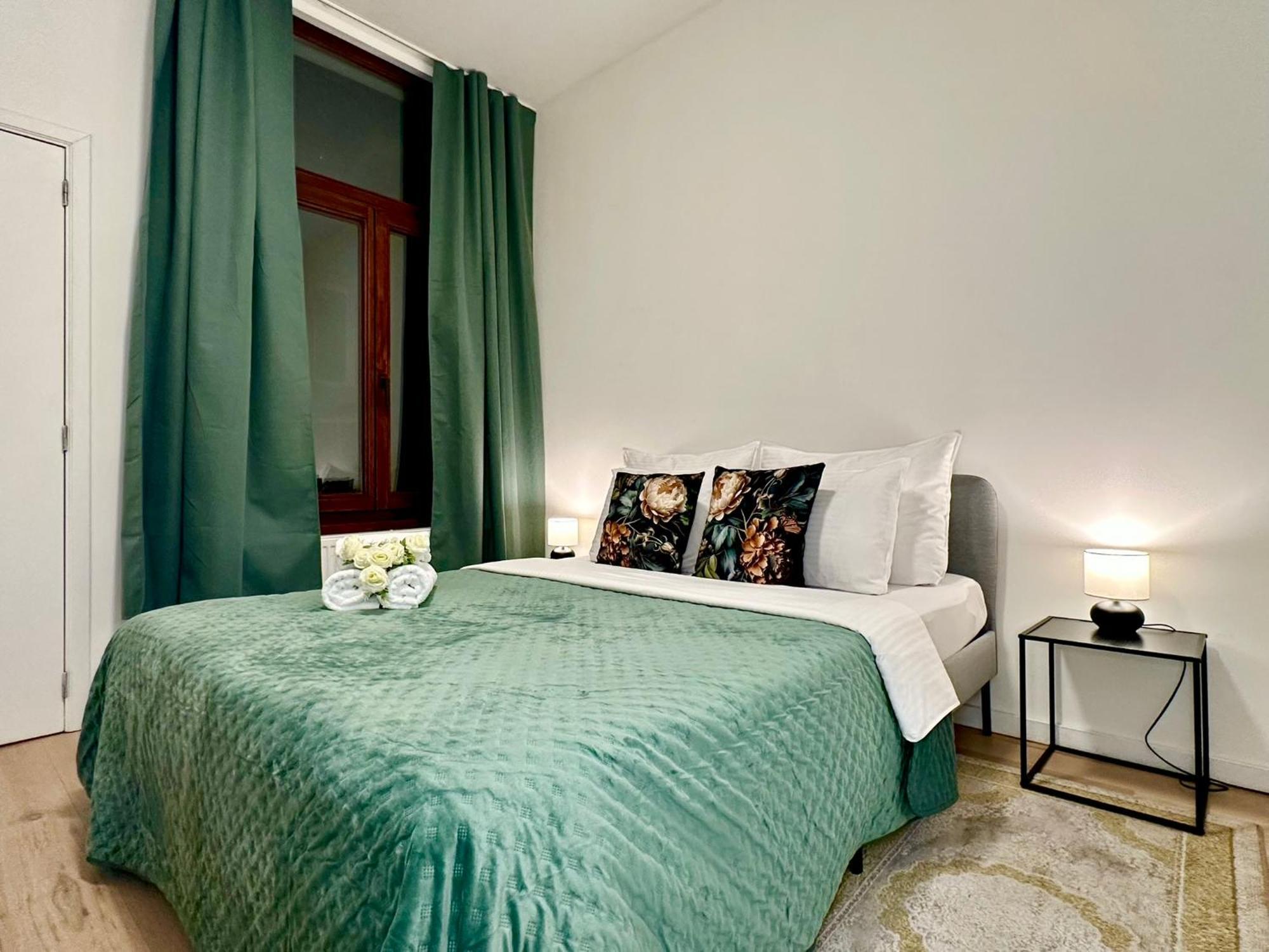 Luxury Suites Centrum By Rikas Hotels แอนต์เวิร์ป ภายนอก รูปภาพ