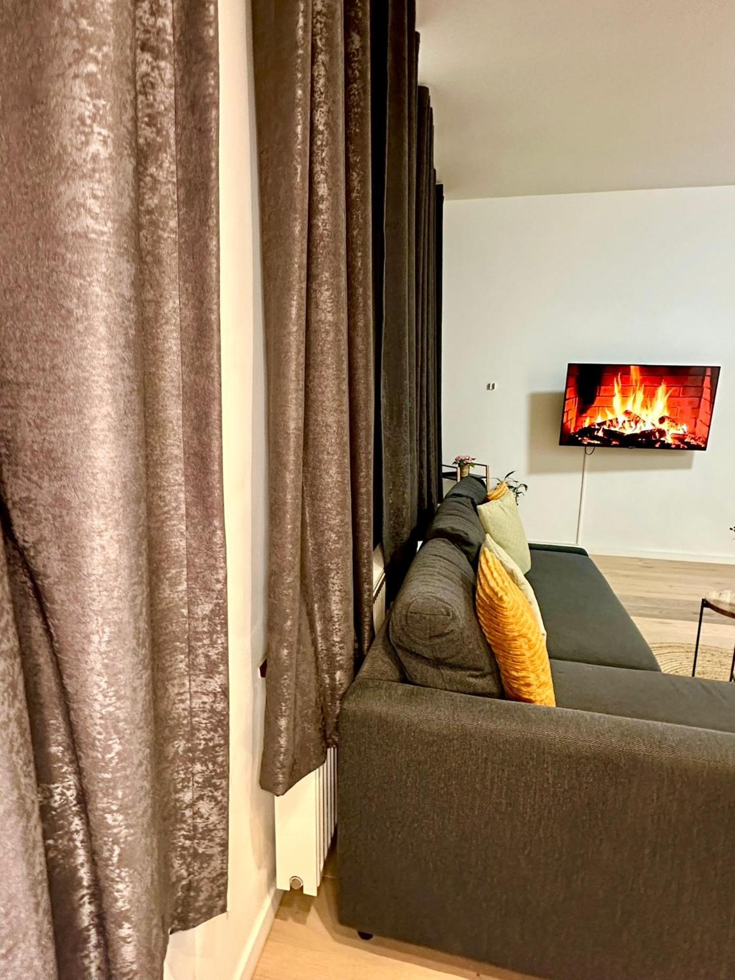 Luxury Suites Centrum By Rikas Hotels แอนต์เวิร์ป ภายนอก รูปภาพ