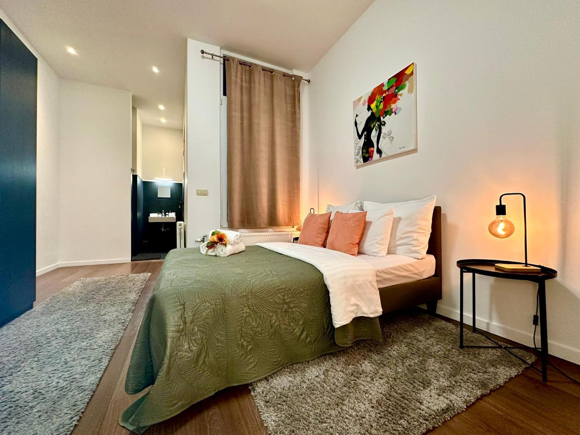 Luxury Suites Centrum By Rikas Hotels แอนต์เวิร์ป ภายนอก รูปภาพ