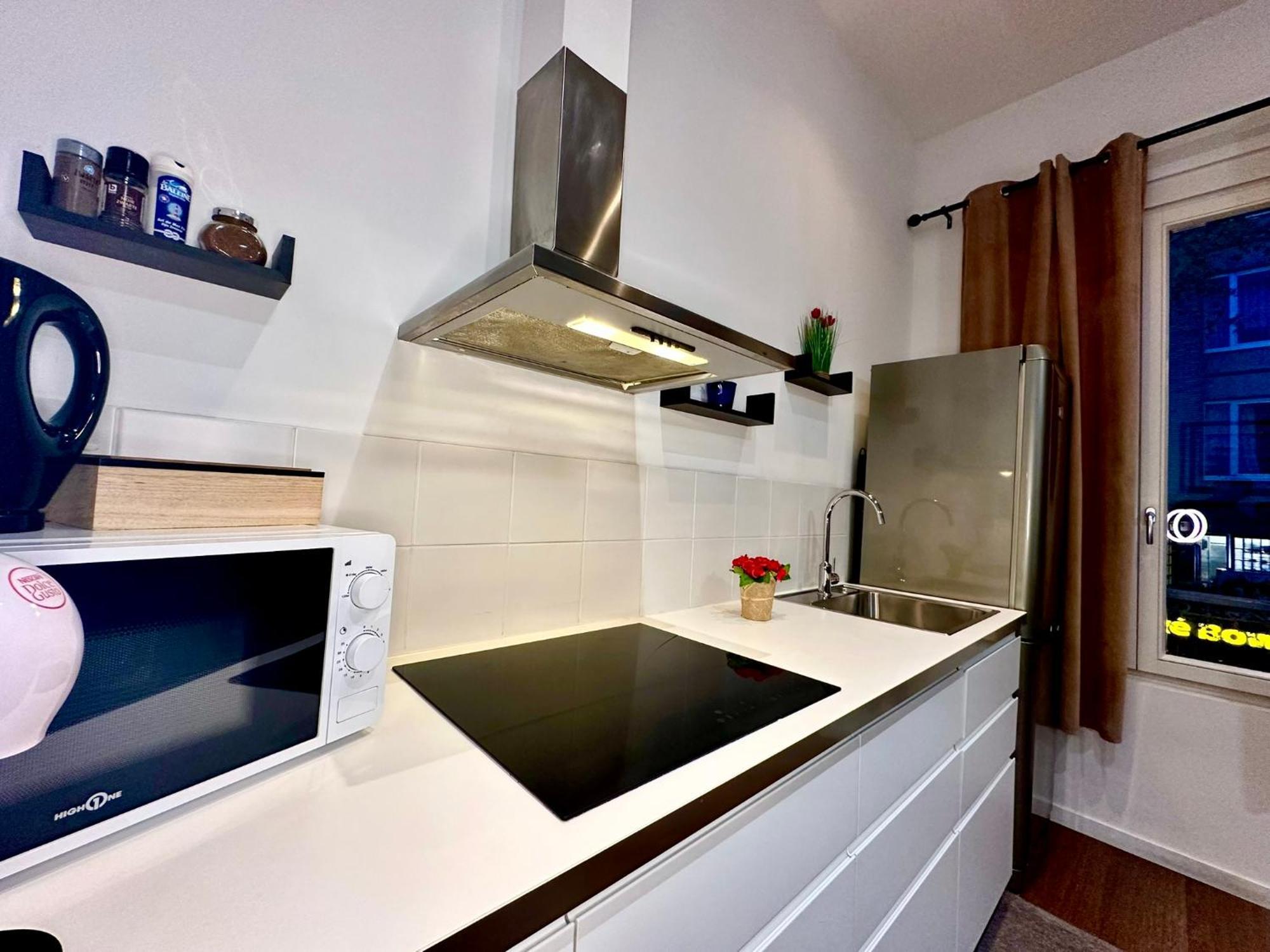 Luxury Suites Centrum By Rikas Hotels แอนต์เวิร์ป ภายนอก รูปภาพ